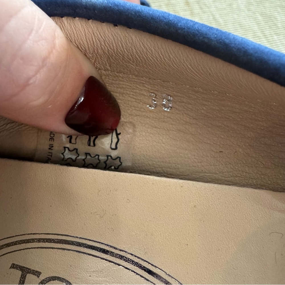 Tod's Blue Suede Loafers Classic Slip-On Style - Picture 7 of 7